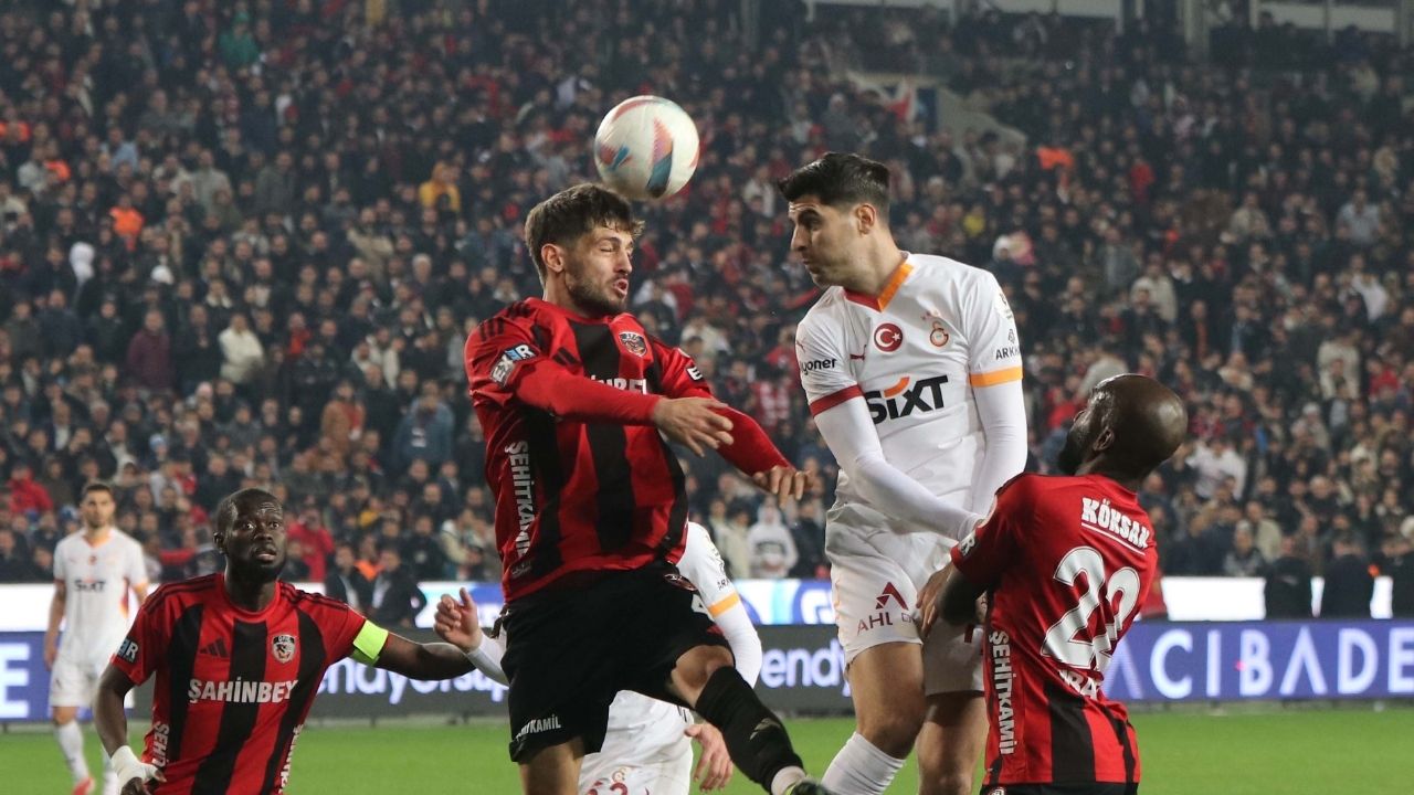 Galatasaray Kazandı Ama Bakın Maçta Neler Yaşandı!