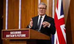 Keir Starmer İngiltere'de yaşamanın temel şartını açıkladı