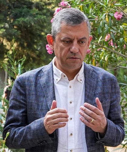 Özgür Özel, Ferdi Zeyrek’in kaybetmenin acısını anlatamadı