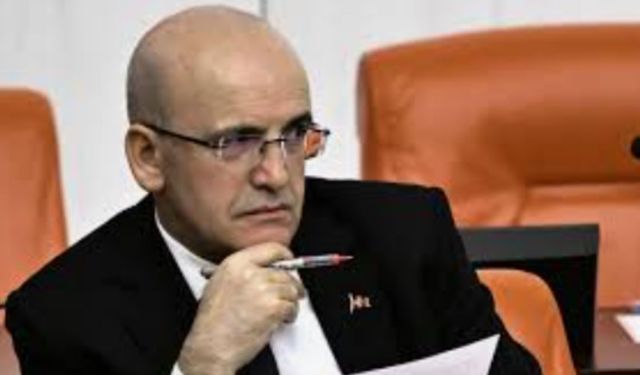 Mehmet Şimşek piyasalarda yaşanan hareketliliğin sebebini açıkladı